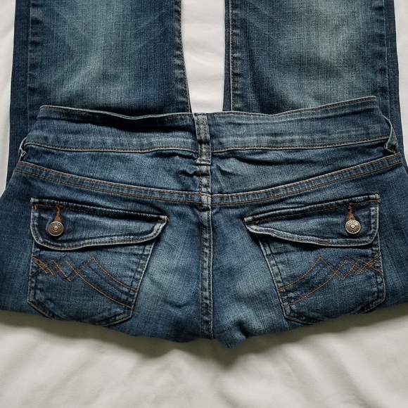 dELIAs Reece Low Rise Boot Cut Jeans - Picture 5 of 7